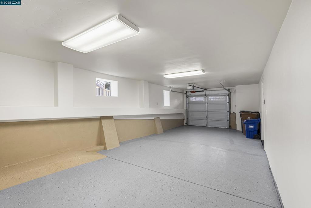 OLD MARTINEZ - Residential