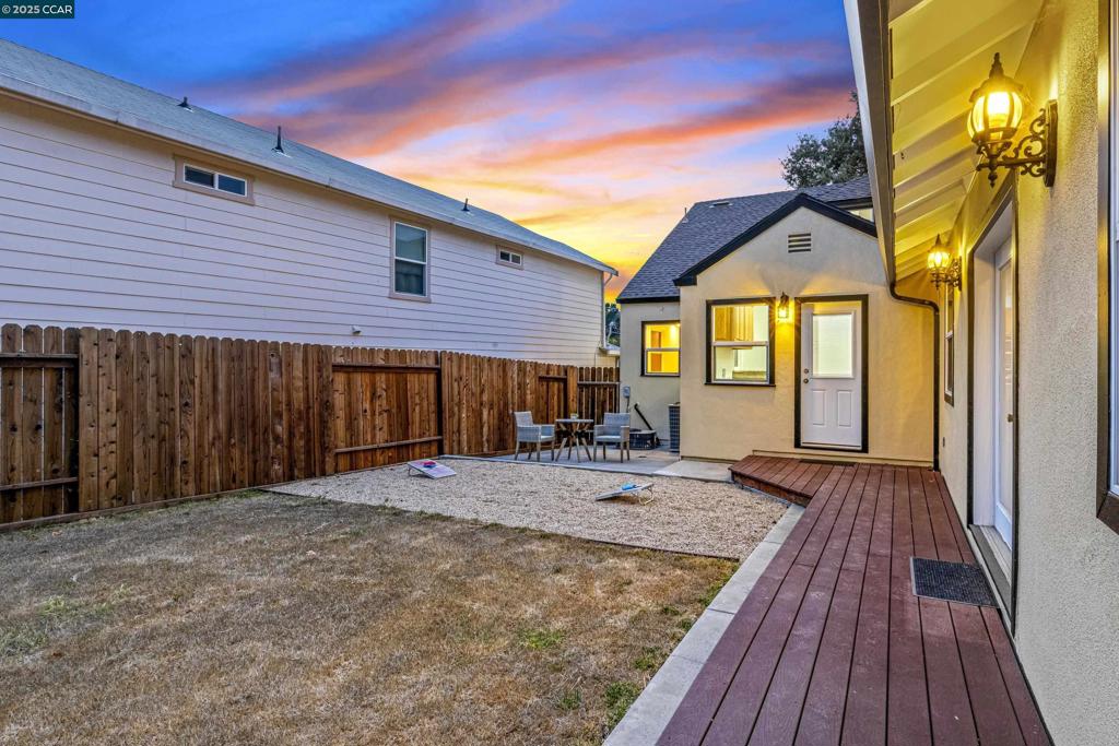 OLD MARTINEZ - Residential