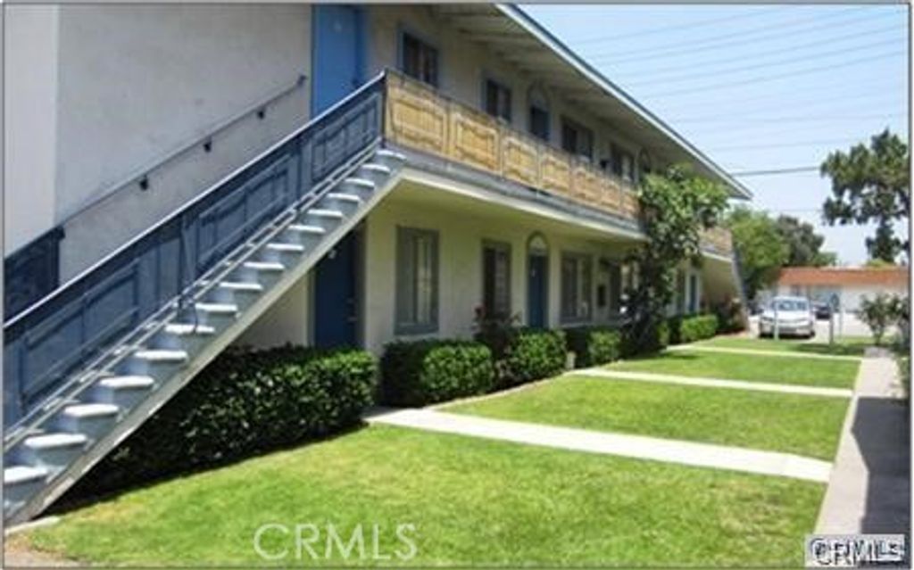 Photo of 528 N Batavia Street, Orange, CA 92868 (MLS # PW25272587)