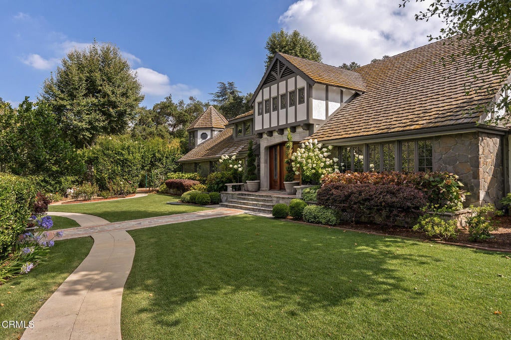 860 Flintridge Avenue, La Canada Flintridge CA 91011