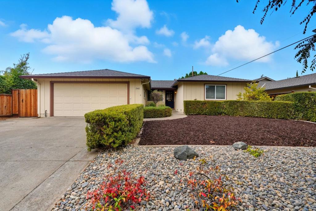 1543 Rose Anna Drive