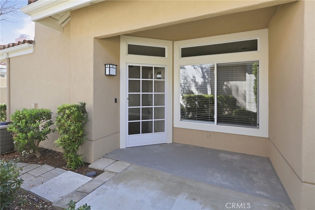 21610 Paseo Venezia