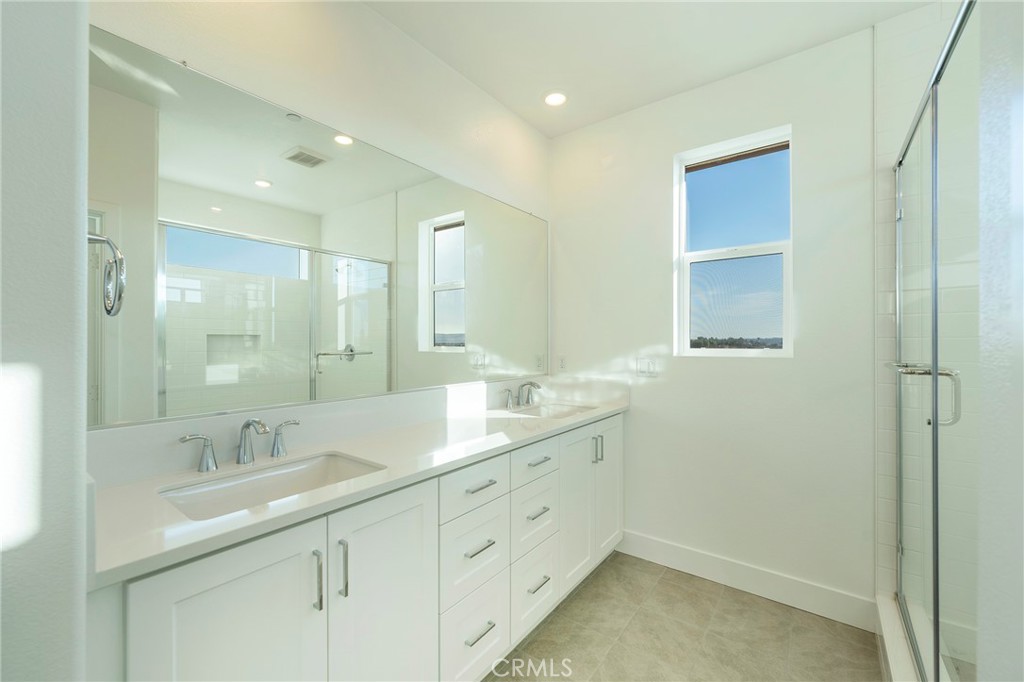 Portia - Residential Lease