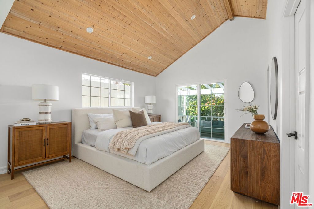 Photo of 6501 W 83rd Street, Los Angeles, CA 90045 (MLS # 26641431)