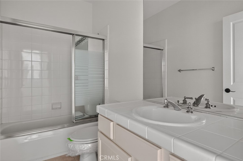 Lake La Quinta (31325) - Residential