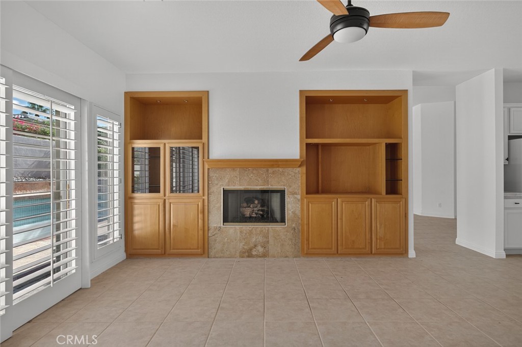 Lake La Quinta (31325) - Residential