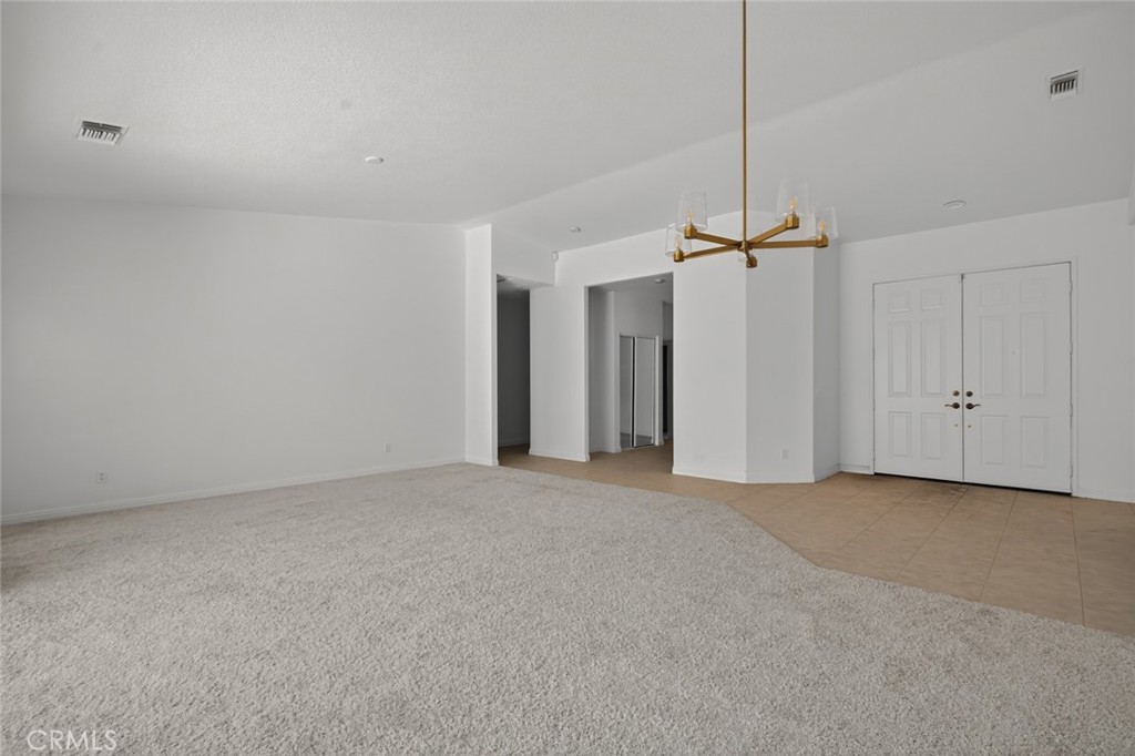 Lake La Quinta (31325) - Residential