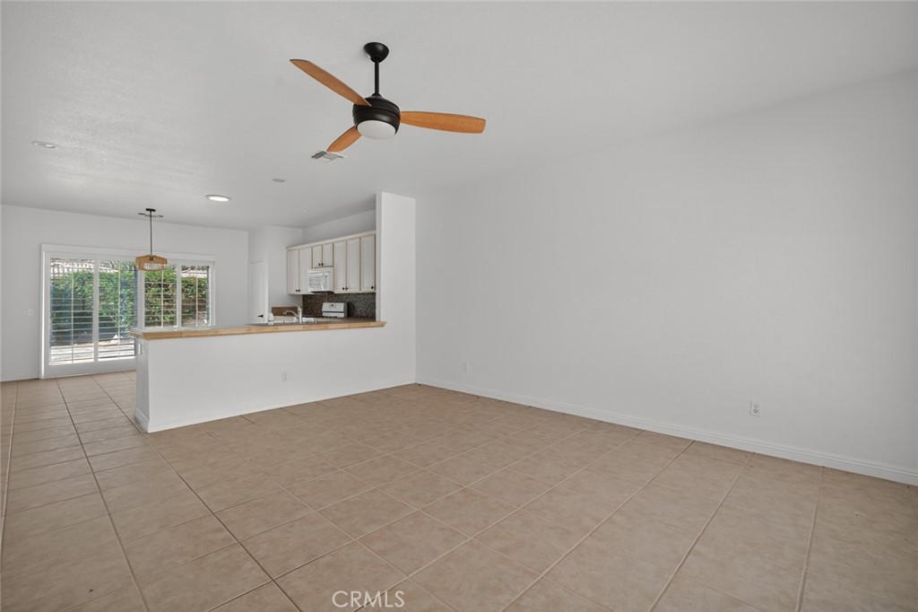 Lake La Quinta (31325) - Residential