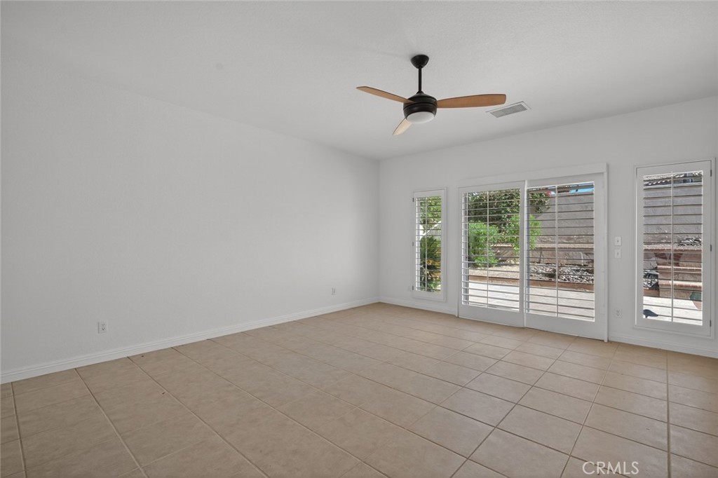 Lake La Quinta (31325) - Residential