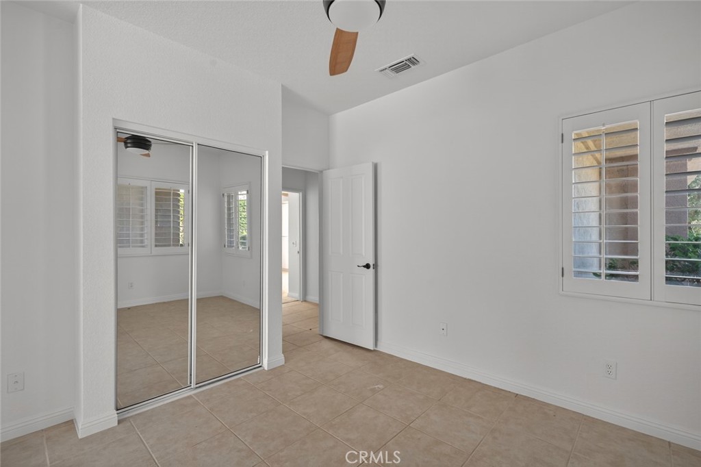 Lake La Quinta (31325) - Residential