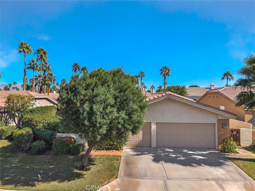 Lake La Quinta (31325) - Residential
