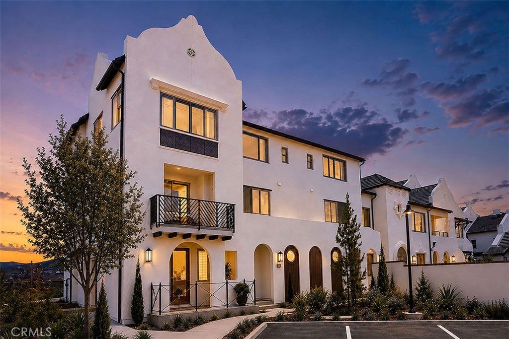 919 Estrella Road Rd, San Marcos CA 92078
