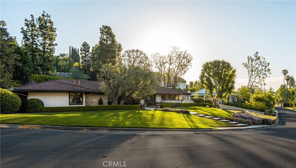 Photo of 1881 Park Skyline Rd, North Tustin, CA 92705 (MLS # PW26057179)