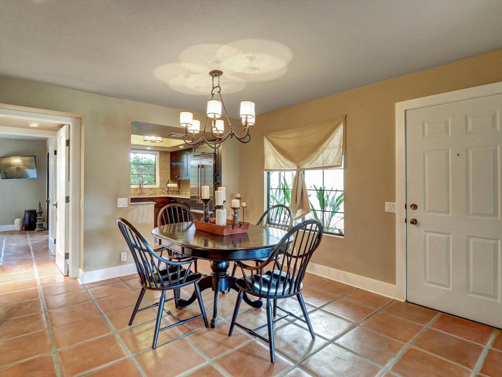 2001 E Camino Parocela G45