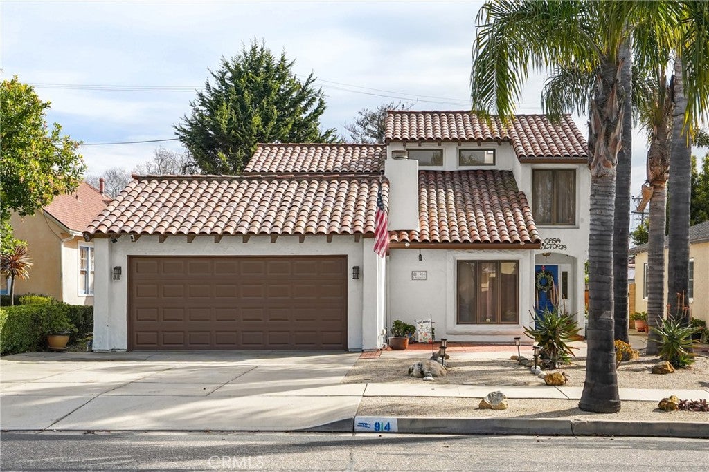 914 S McClelland