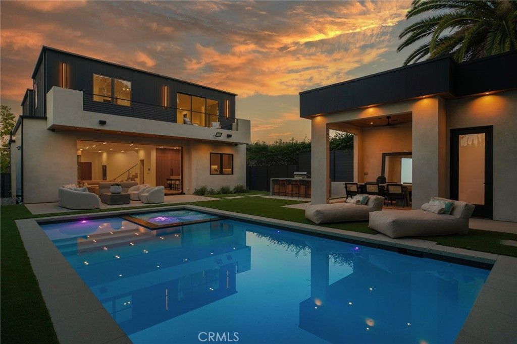 Photo of 4219 Costello Avenue, Sherman Oaks, CA 91423 (MLS # SR25281818)