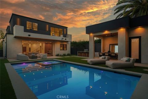 4219 Costello Avenue Sherman Oaks CA 91423