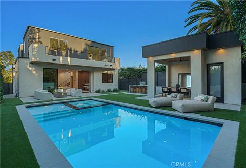 4219 Costello Avenue Sherman Oaks CA 91423