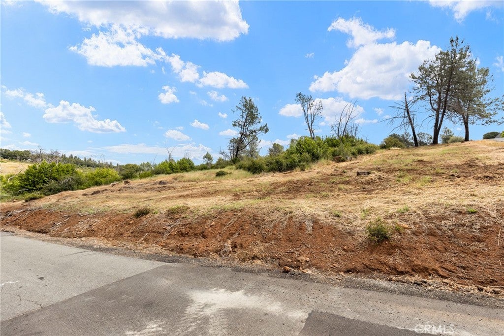 2 Wayland Road