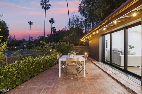 Photo of 22261 Ybarra Road, Woodland Hills, CA 91364 (MLS # V1-35556)