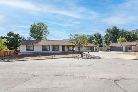 15175 Macias Lake Elsinore CA 92530