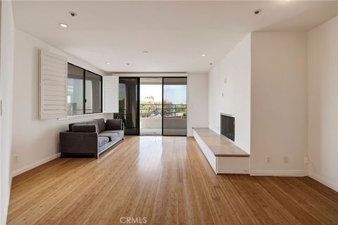 Tiny photo for 510 The Village #103, Redondo Beach, CA 90277 (MLS # SB25244325)