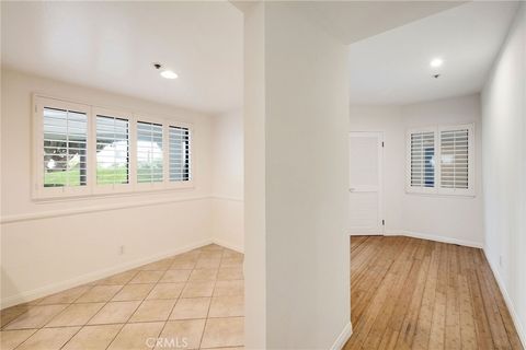 Tiny photo for 510 The Village #103, Redondo Beach, CA 90277 (MLS # SB25244325)