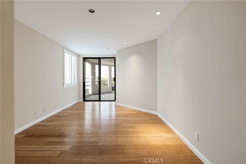 Tiny photo for 510 The Village #103, Redondo Beach, CA 90277 (MLS # SB25244325)