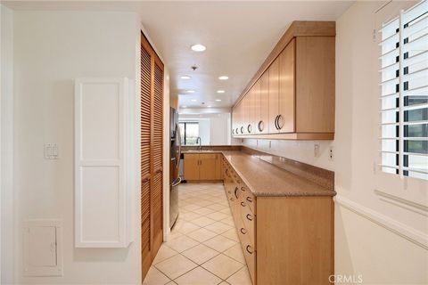 Tiny photo for 510 The Village #103, Redondo Beach, CA 90277 (MLS # SB25244325)