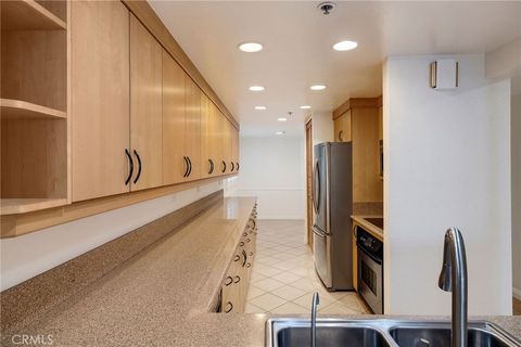 Tiny photo for 510 The Village #103, Redondo Beach, CA 90277 (MLS # SB25244325)