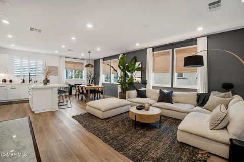 Photo of 3033 Tallahassee Lane, Simi Valley, CA 93065 (MLS # 226001411)