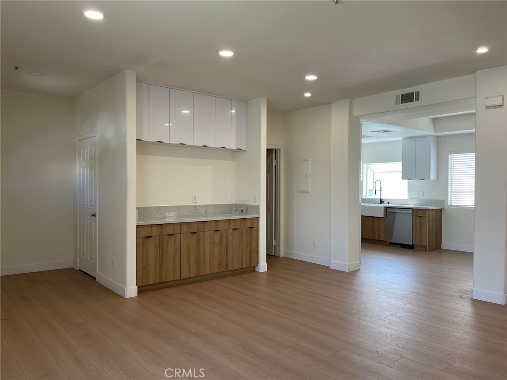 400 E Broadway A
