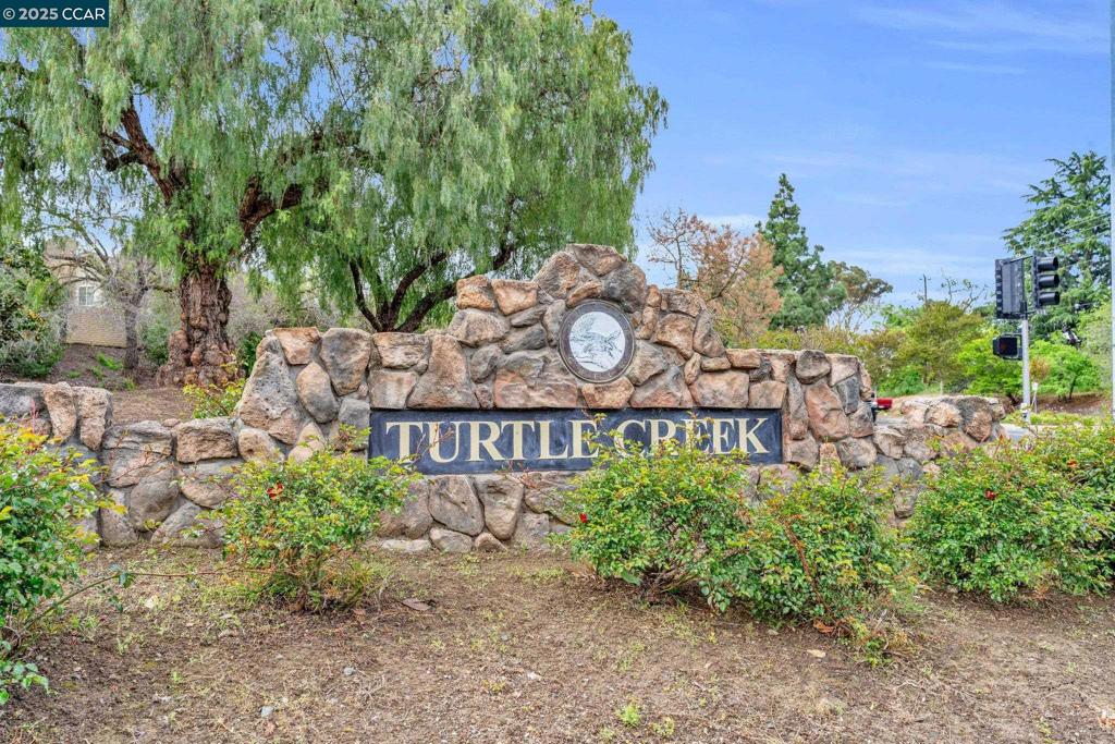 TURTLE CREEK - Residential