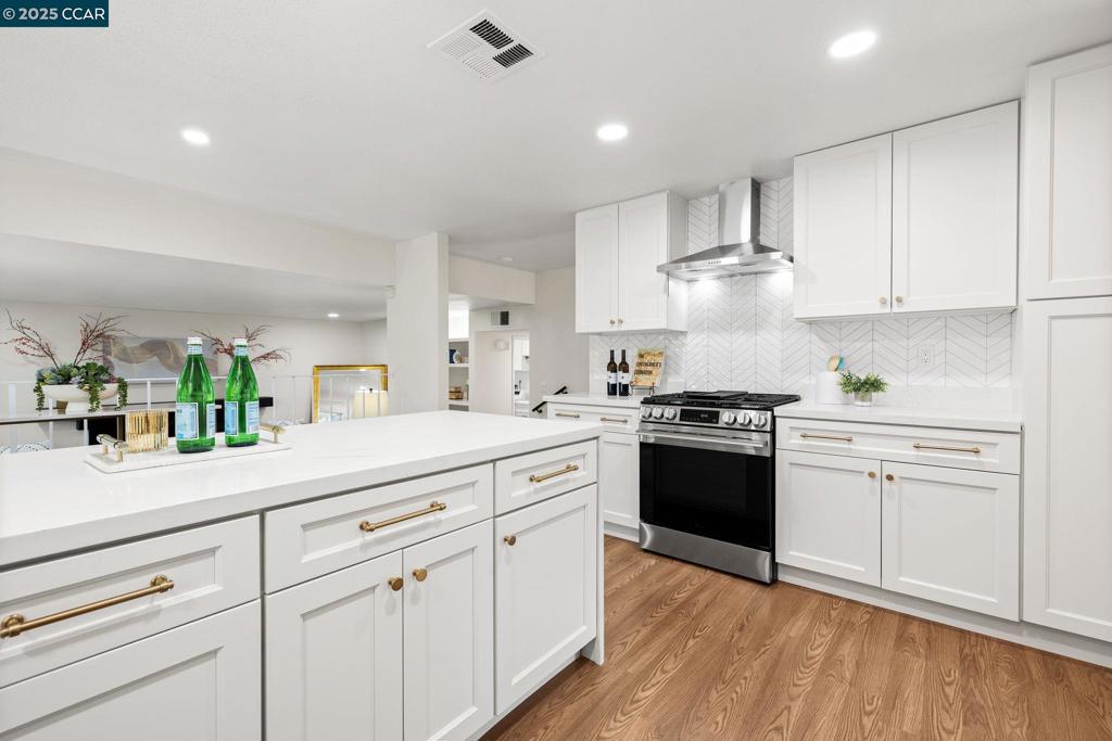 TURTLE CREEK - Residential