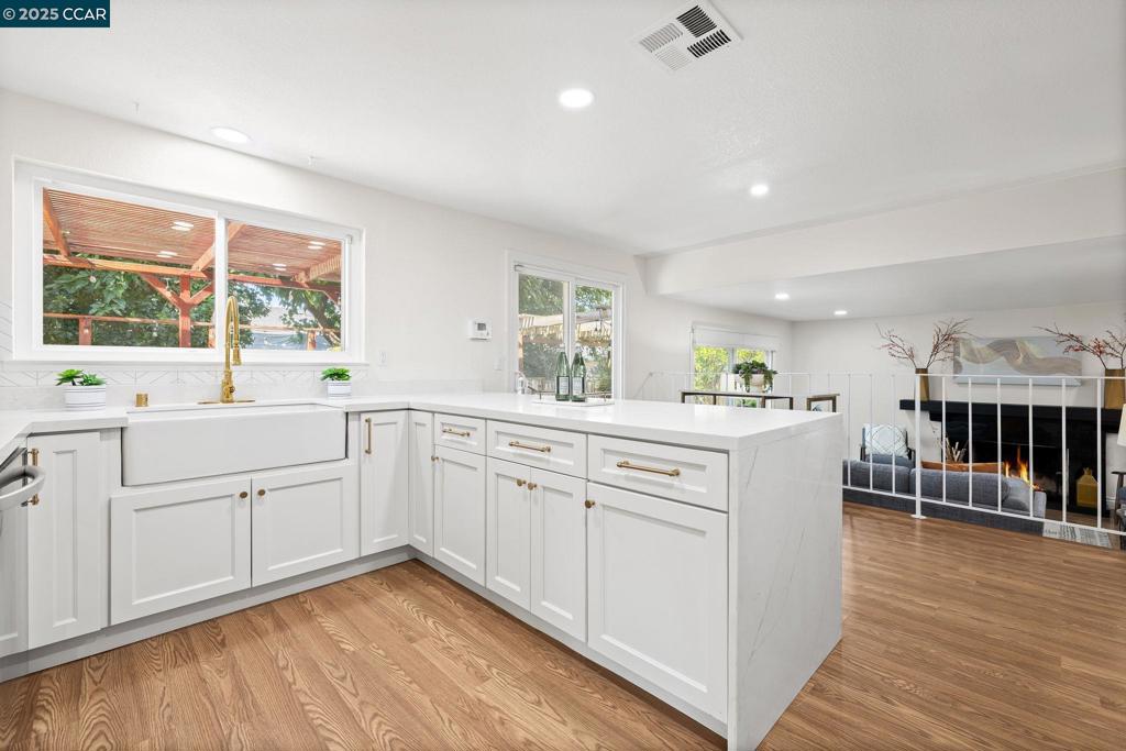 TURTLE CREEK - Residential