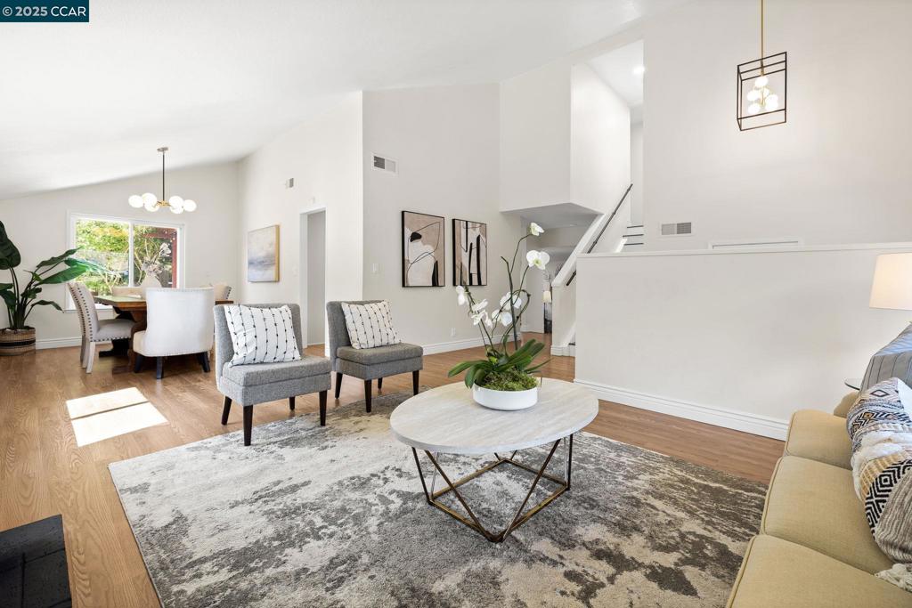 TURTLE CREEK - Residential