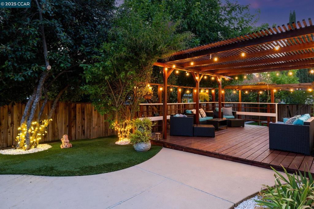 TURTLE CREEK - Residential
