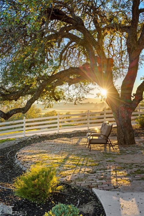 Tiny photo for 6970 Benton Rd, Paso Robles, CA 93446 (MLS # PW25262898)