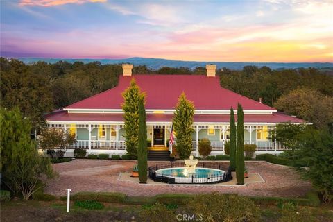 Photo of 6970 Benton Rd, Paso Robles, CA 93446 (MLS # PW25262898)