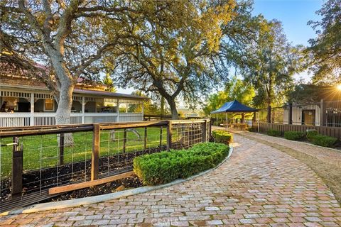 Tiny photo for 6970 Benton Rd, Paso Robles, CA 93446 (MLS # PW25262898)