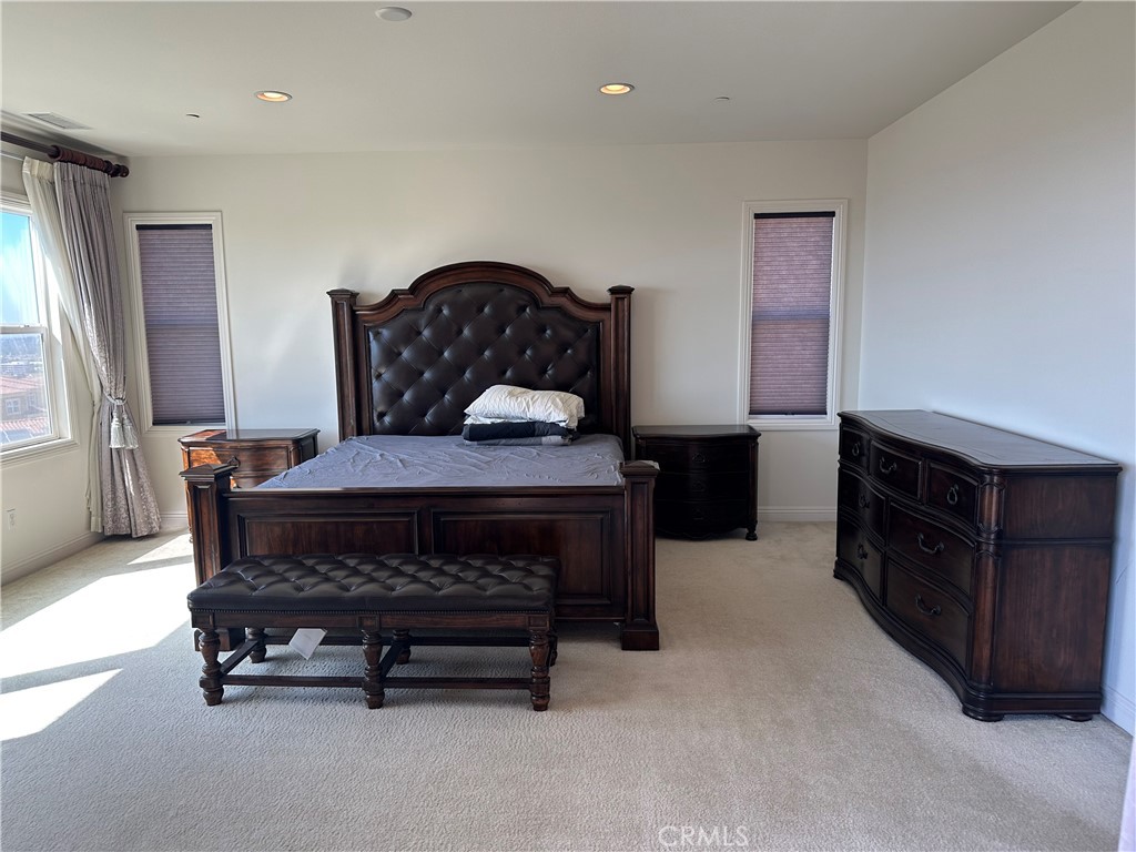 2584 E Temblor Ranch