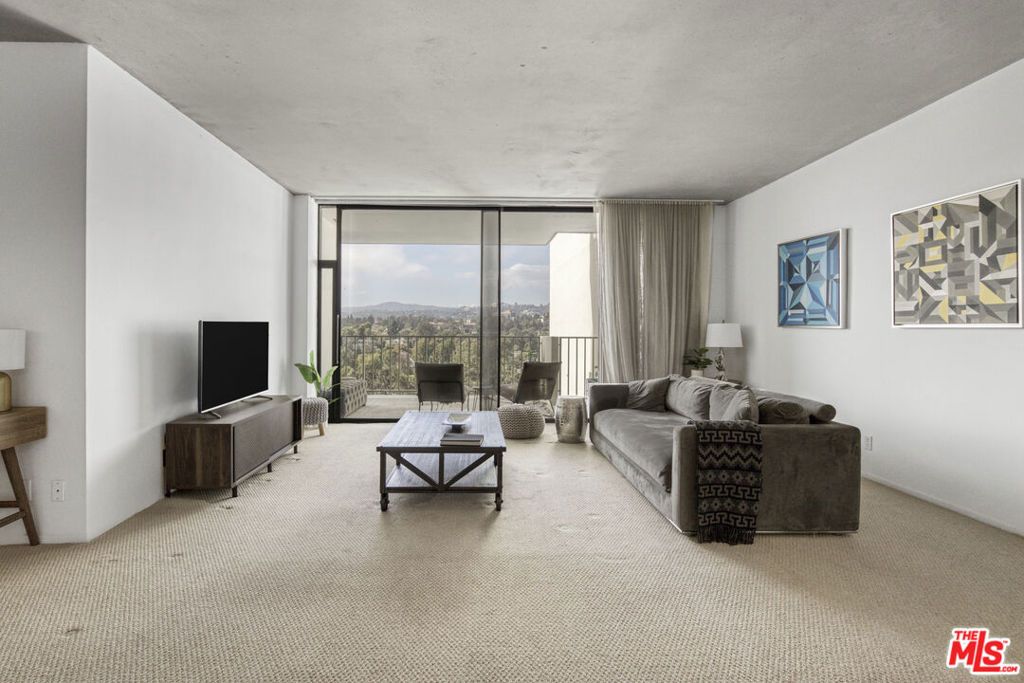 Photo of 10433 Wilshire Boulevard #808, Los Angeles, CA 90024 (MLS # 25581851)