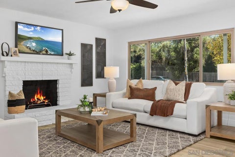 Photo of 2738 Oak Hill Dr DR, Escondido, CA 92027 (MLS # 260024158SD)