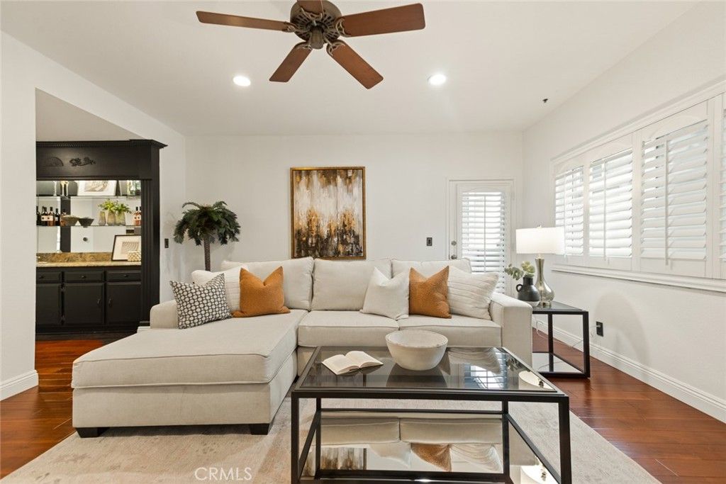 Photo of 4355 Ventura Canyon #103, Sherman Oaks, CA 91423 (MLS # SR26001507)