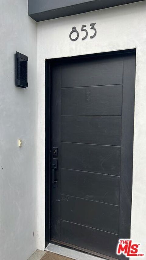 Photo of 853 N June Street, Los Angeles, CA 90038 (MLS # 25587113) Photo of 853 N June Street, Los Angeles, CA 90038 (MLS # 25587113)