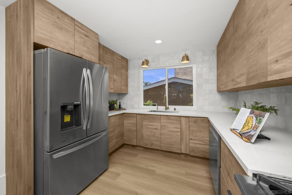 Ocean Beach - Residential Lease