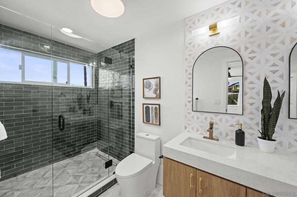 Ocean Beach - Residential Lease
