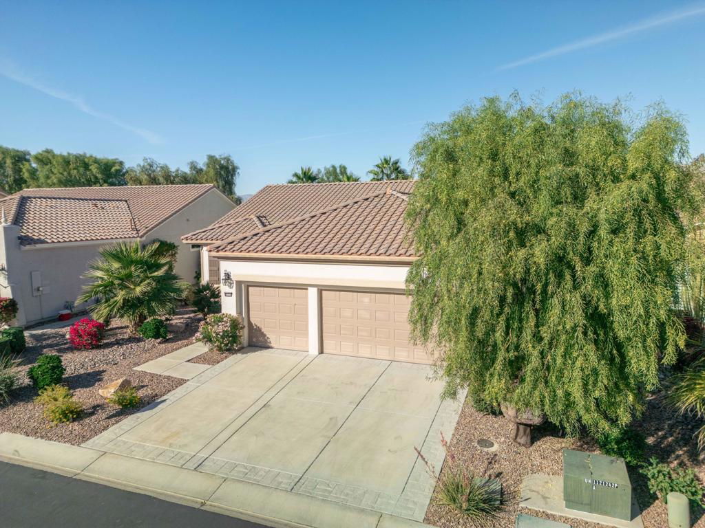 80600 avenida santa carmen