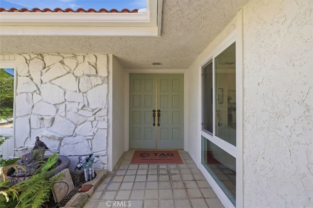 7022 Hartcrest Drive