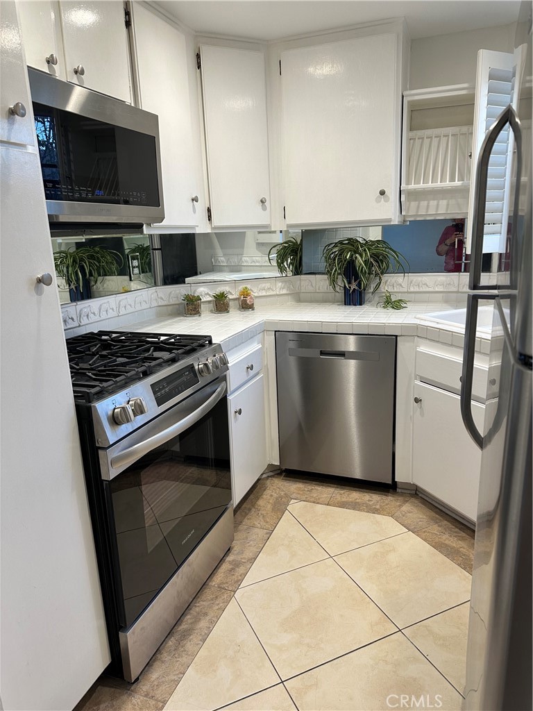 12484 Montecito Road 484
